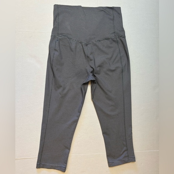 Nike Dri Fit striped Legend 2.0 fold over waist band capri leggings Sz-M. U3 - Picture 3 of 8